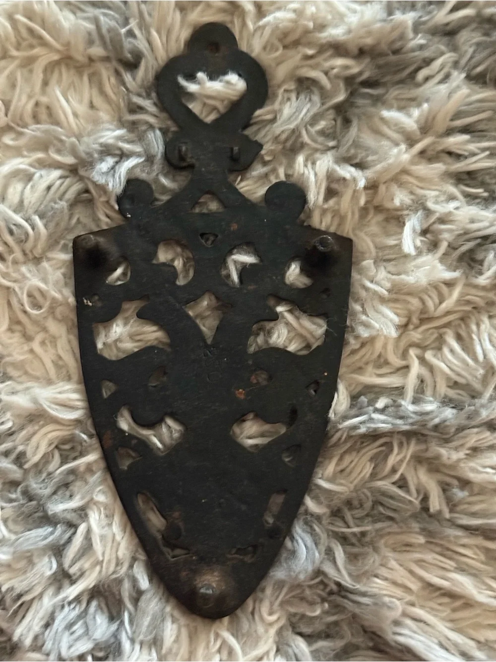 Trivet -2 Doves in a Heart cast iron # 260